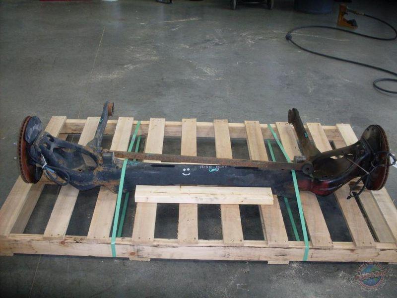 Rear axle beam freestar 1132269 05 06 07 loaded less calipers and shocks
