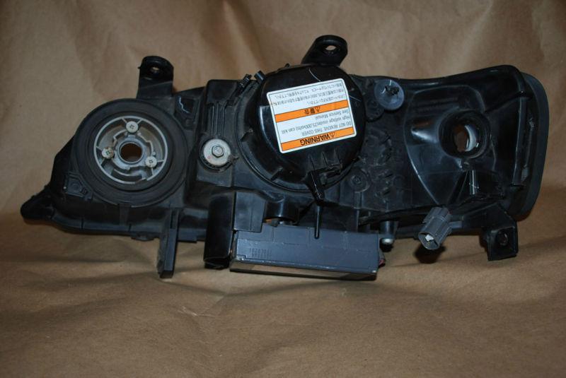 Find 199901 Acura TL 2000 Passenger RIGHT Headlight XENON WITH BALLAST IGNITOR in Charlotte