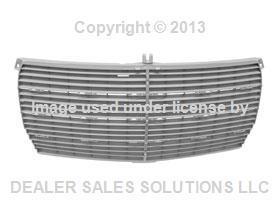 New genuine mercedes w123 radiator grille screen front center oem + warranty