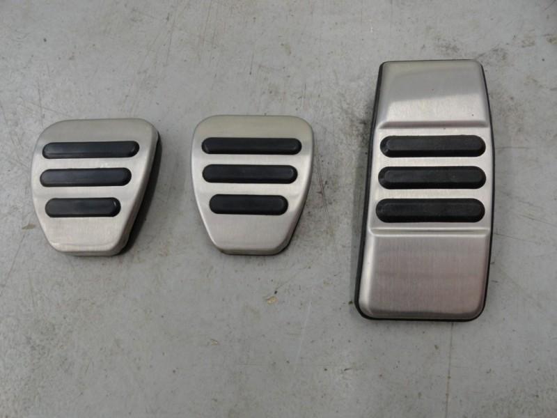 2005 - 2013 ford mustang shelby gt500 sytle manual 3 piece set pedal pad gt v6