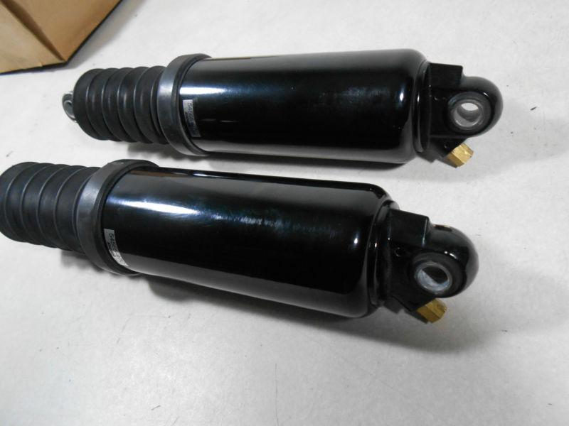 Sell HARLEY DAVIDSON REAR SHOCKS 5456597C FLHT TOURING 1997 in