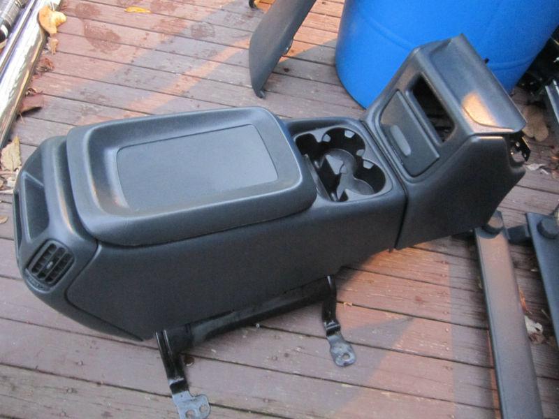 2002 chevy silverado center console lid