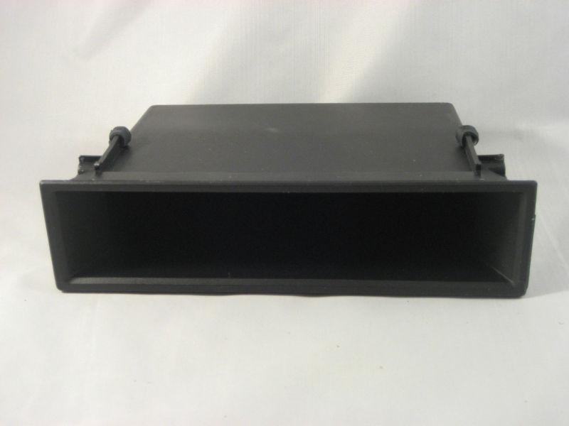 Honda odyssey 1995-2004 radio installation pocket / bin