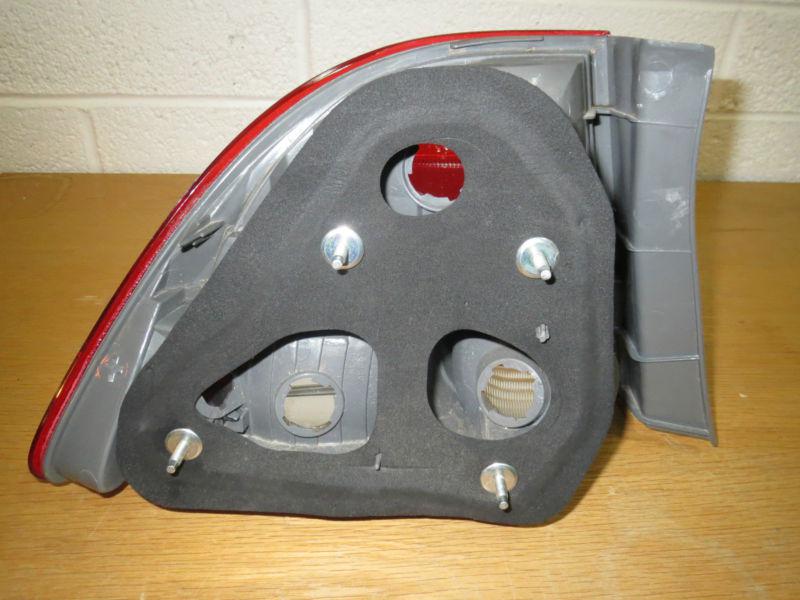 Sell Honda Civic Right OEM Tail Light 2009 2010 2011 in Glendale
