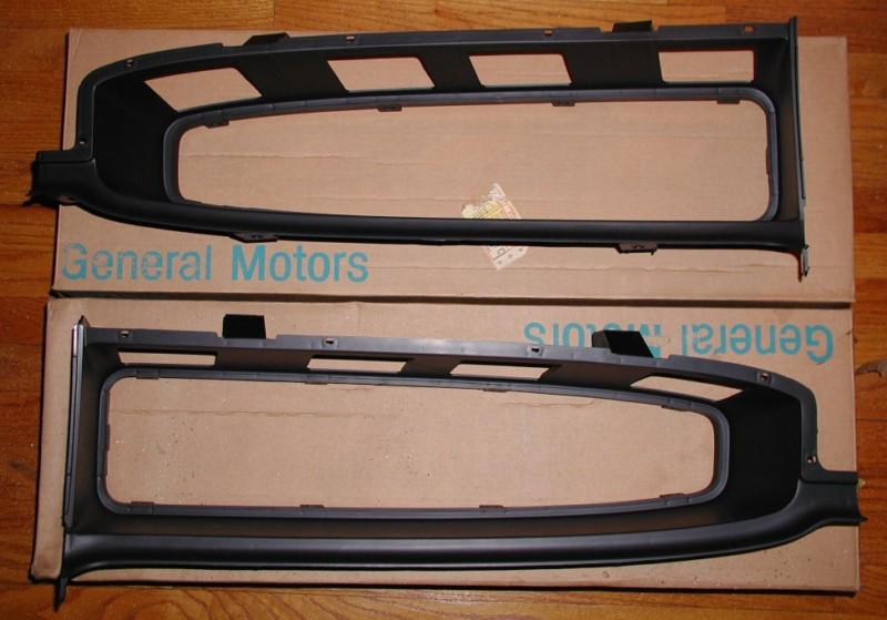 Nos 1967 gto grille surrounds in original gm boxes