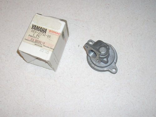 Yamaha speedometer drive housing 8e6-47711-10-00  srx440 srx340