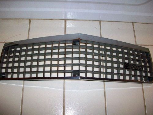 89 90 cadillac coupe/sedan deville grille &amp; emblem flawless! 25531908