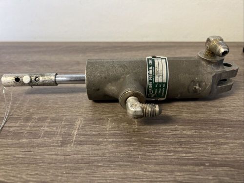 Gladden products, co. north american navion master brake cylinder