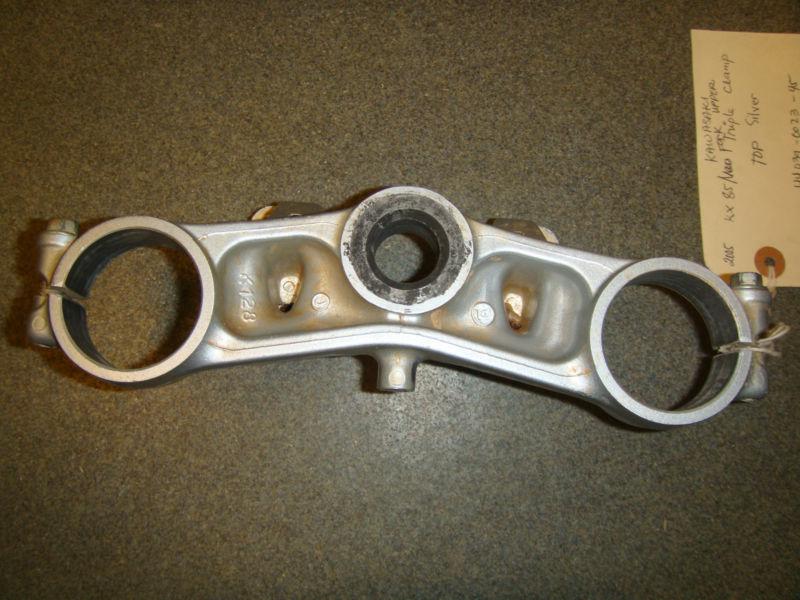 Sell 2005 KAWASAKI KX85 FORK UPPER TRIPLE CLAMP SILVER 44039002345 in