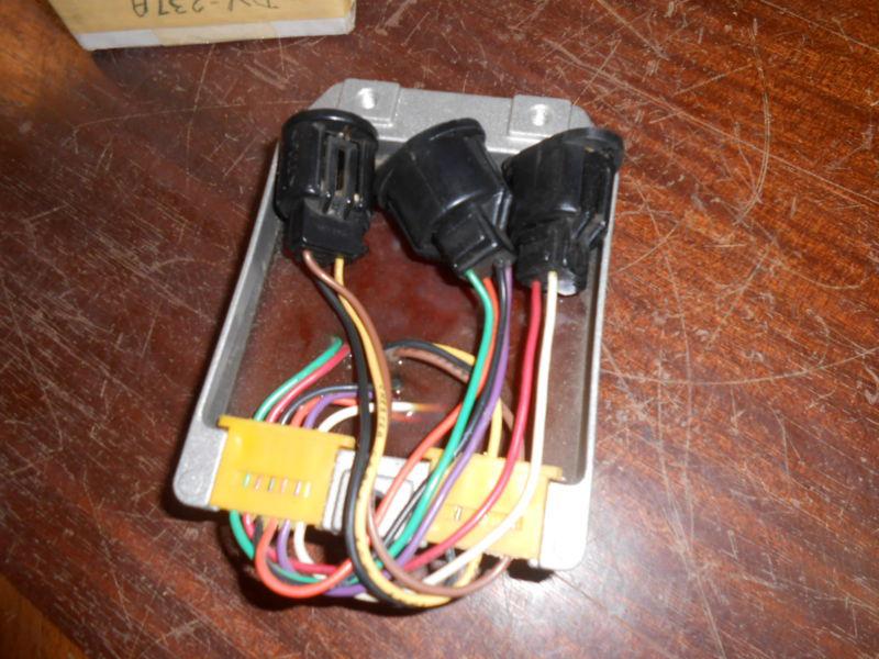 NOS. 1979 Ignition module 1980 E100-350 D9AZ-12A199-C or Mc DY-237A. OEM, US $68.95, image 2