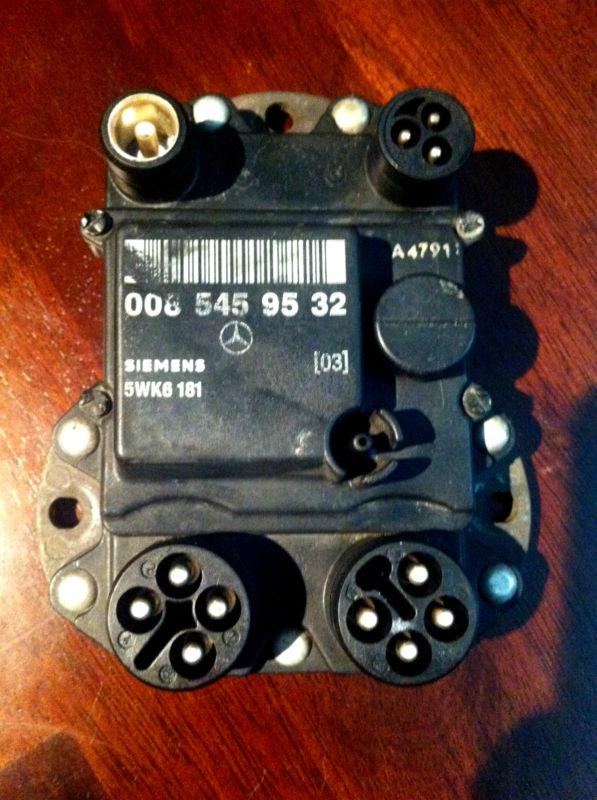 Sell MERCEDES W124 W126 W201 300E/300SE IGNITION CONTROL MODULE 008 545