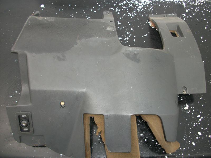 Bmw e28 knee kick panel