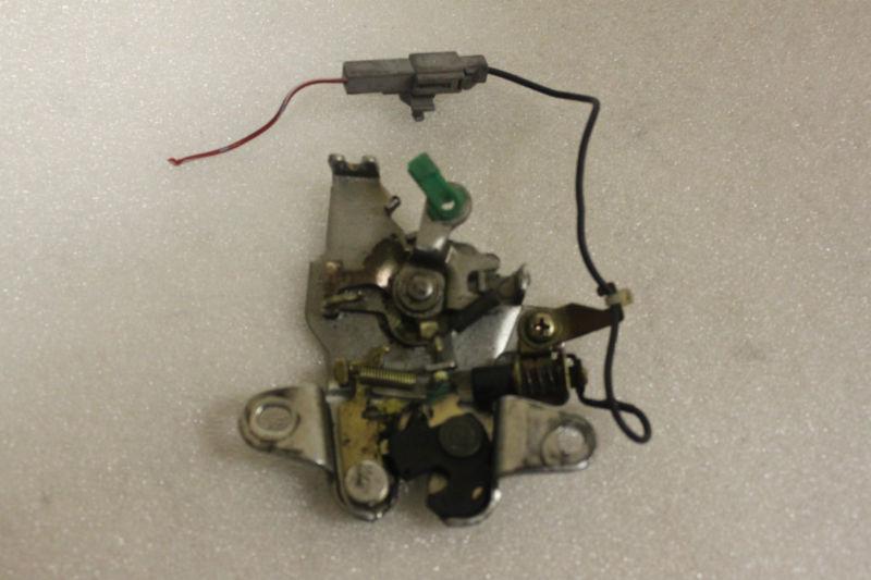 95-96 toyota celica trunk lid latch coupe 2dr