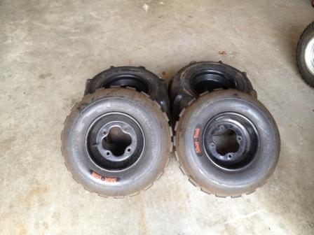 Complete set skat trak hauler sand tires