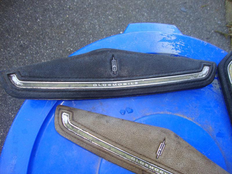 70 71 72 CUTLASS 442 STEERING WHEEL MIDDLES, US $15.99, image 2