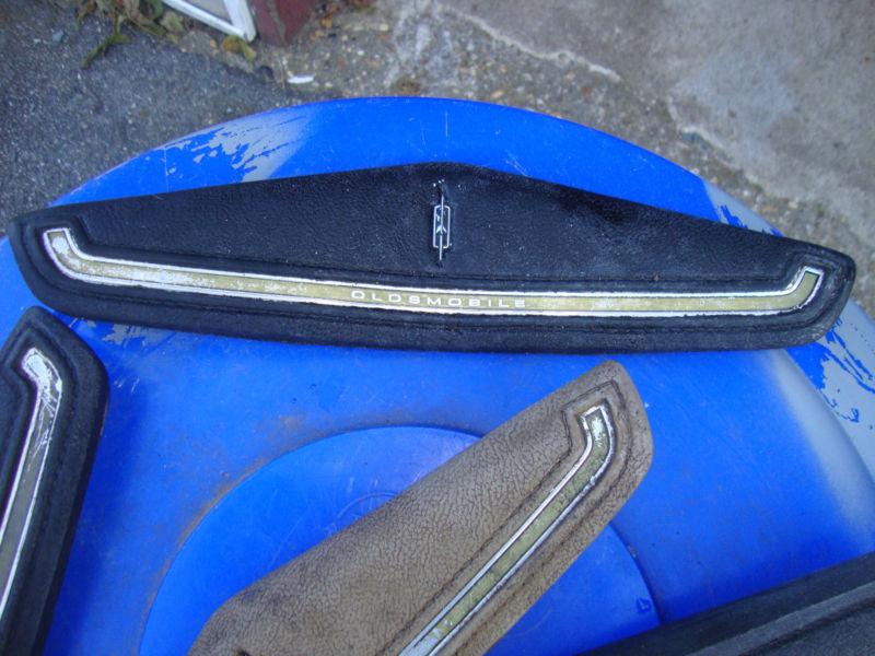 70 71 72 CUTLASS 442 STEERING WHEEL MIDDLES, US $15.99, image 3