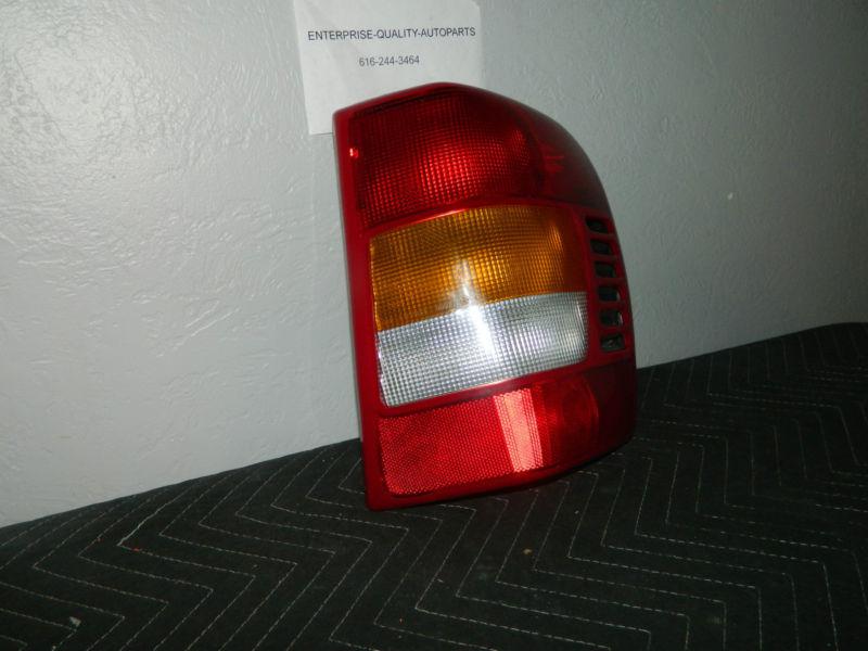 Sell OEM 19992004 JEEP CHEROKEE RIGHT / PASSENGER SIDE TAIL LIGHT