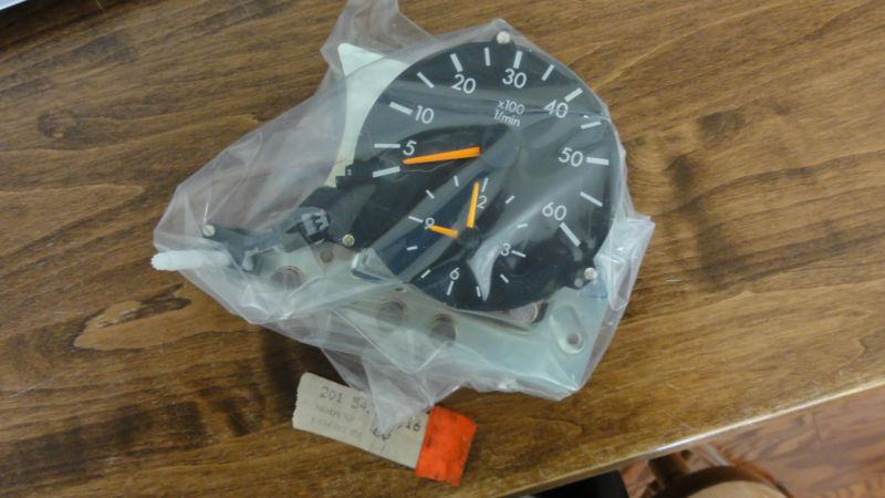 Nos oem vdo mercedes w201 190d 2.2 2.5 turbo diesel tach tachometer clock guage