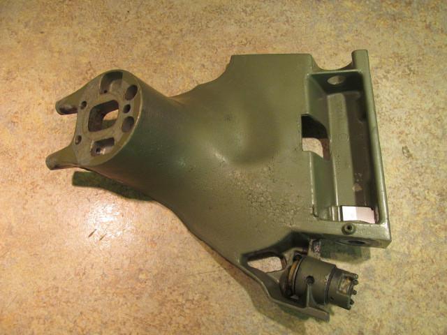 Johnson evinrude steering bracket 1975-1983 9.9 15 hp 320686 **15199**