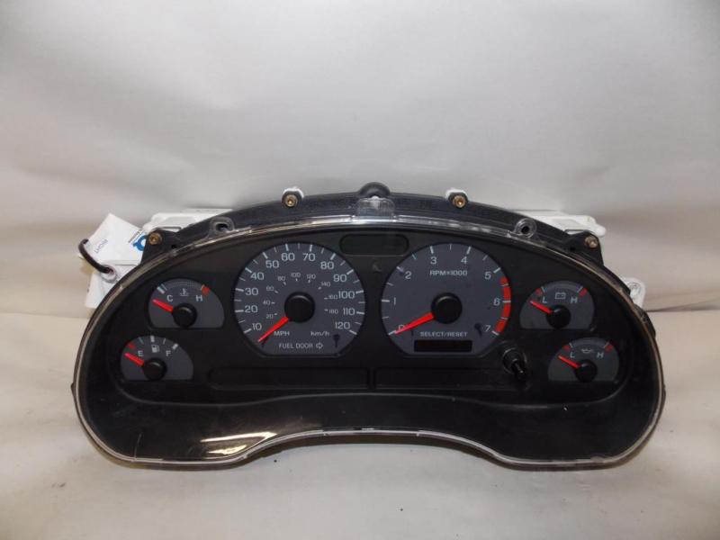Sell 0102 Ford Mustang 3.8L V6 51k Instrument Cluster Speedometer 2001