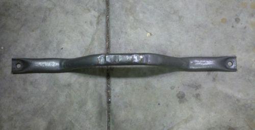 69 70 ford mustang gt shelby mach fastback  boss couger transmisión crossmember 