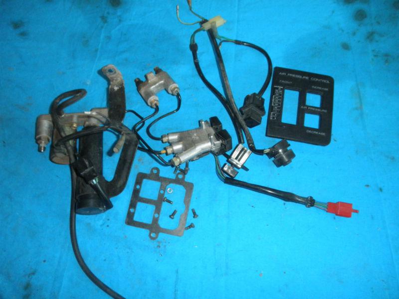 1984 honda gl1200 goldwing aspencade air suspension controls with valves