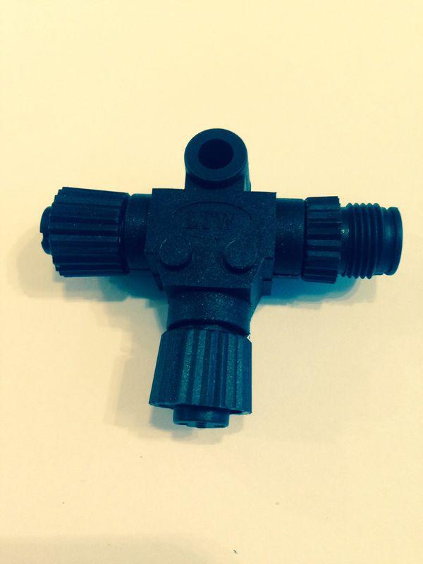 Lowrance n2k-t-rd - tee connector - nmea 2000 - used