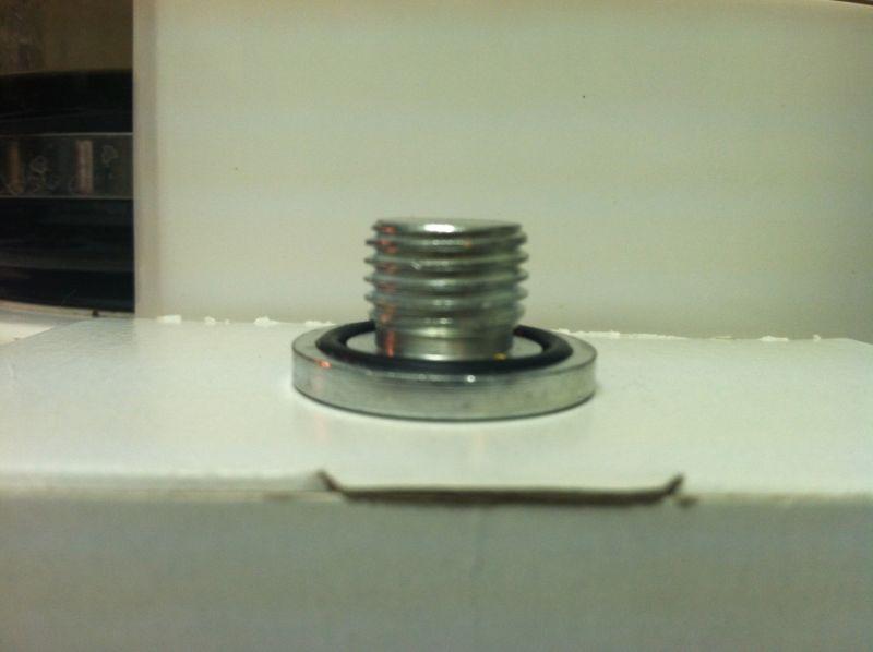 Purchase Oil Drain Plug Saturn L300 in Odessa, Texas, US, for US 0.99