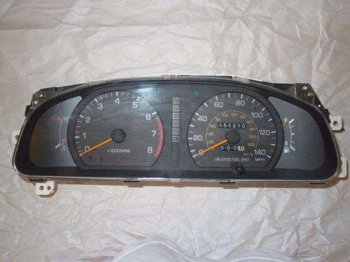 Toyota camry 94-96 speedometer cluster 151,210 miles 83010-06032-00