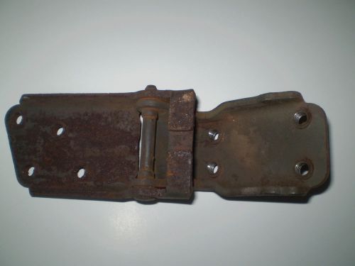 Left lower door hinge, 1969 to 1982 corvette