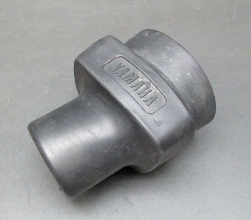 Yamaha v max 600 1996 shock side cover