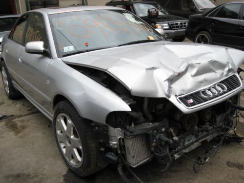 Speedometer cluster audi s4 2000 00 820252