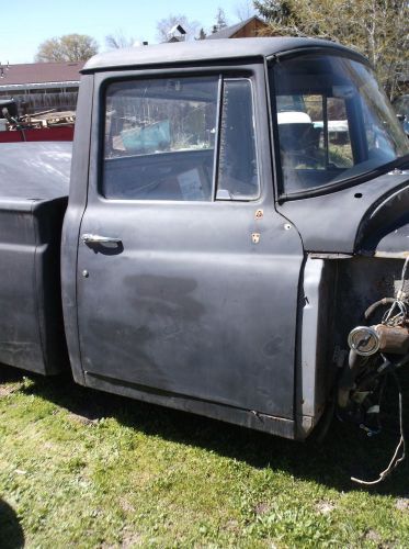 1962 ihc pickup passenger&#039;s front door