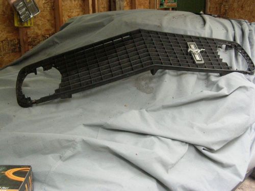 1969-79 mustang grill and pony badge