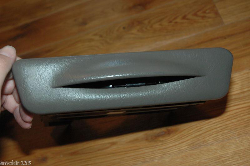 Purchase 2000 2001 2002 2003 FORD EXCURSION F250 F350 GREY CUP HOLDER ASHTRAY in Monticello