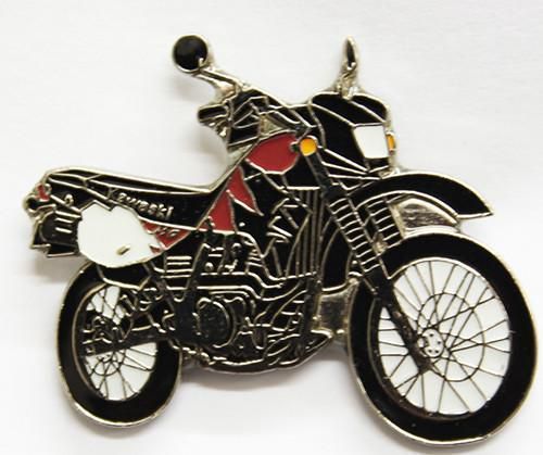 Kawasaki kle650 versys enamel collector pin badge from fat skeleton