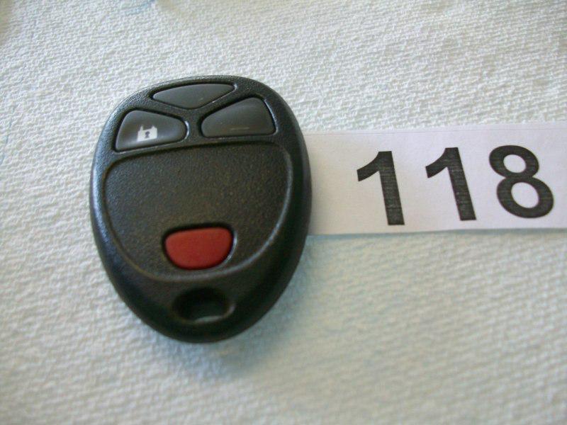 Find 2007 GMC SIERRA KEYLESS ENTRY REMOTE KEY FOB 15913421 in Muskegon
