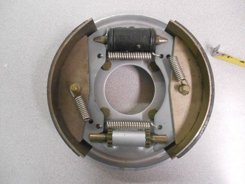 Trailer brake backing plate assembly