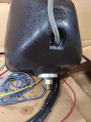 (1) MEYER & UNIVERSAL PLOW LIGHT DRIVER OR PASSENGER SIDE MADE BY TRUCK-LITE 640, US $100.00, image 4