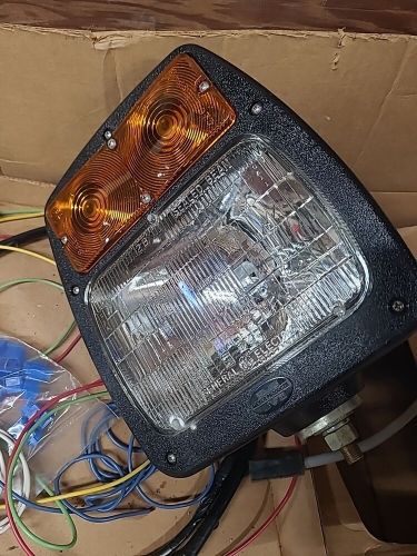 (1) MEYER & UNIVERSAL PLOW LIGHT DRIVER OR PASSENGER SIDE MADE BY TRUCK-LITE 640, US $100.00, image 6