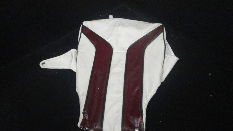 18''x18''x4'' green/white/red bottom cover to a boat seat cover/cushions k/i #67