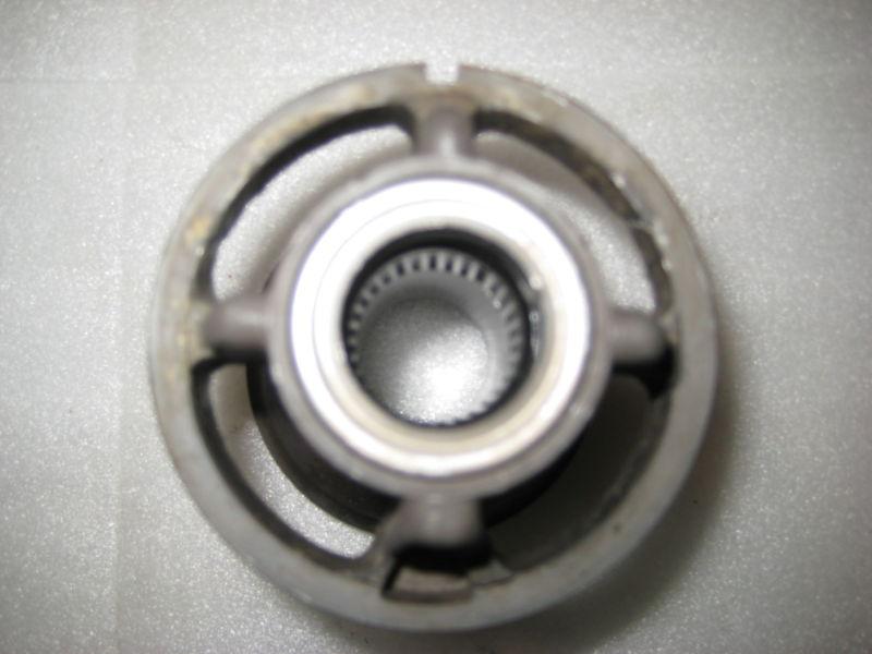 69386A1 Bearing Carrier 1987 Mercury 35hp 2 Cylinder Outboard Serial 0B110954, US $59.97, image 2