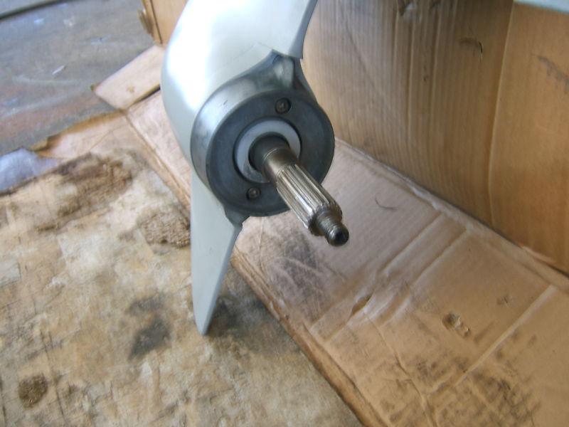 Volvo lower unit, 1990's model, US $425.00, image 2