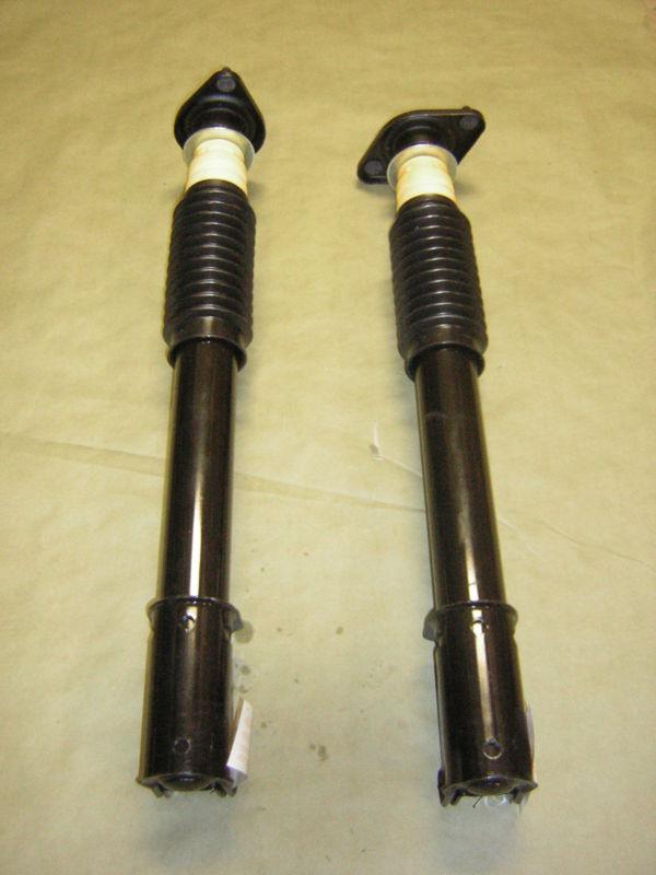 Gabriel g56726 rear  struts w/ mount this is a pair lesabre,olds 88. lls,deville
