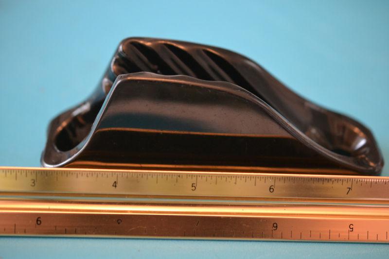 Euc 4.5 inch clamcleat  major  made in england sailboat boat
