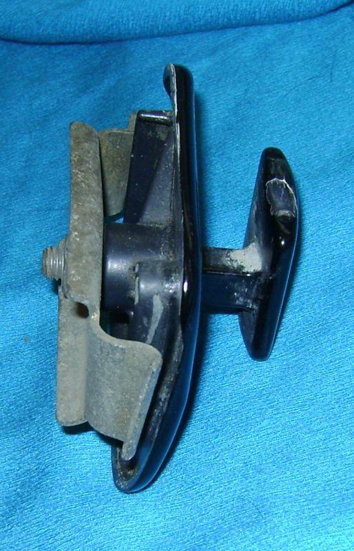 MERCEDES 107 380SL 450SL 560SL RIGHT FRONT BUMPER END BRACKET MOUNT , US $24.95, image 8