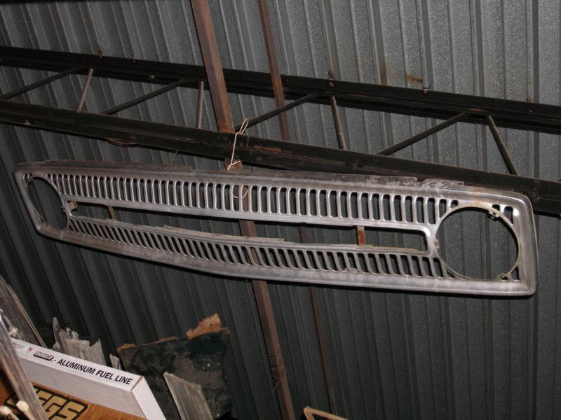 Grille for dodge van can fit 1972-78 ? 73-76 aluminum