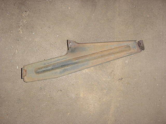 59 chevrolet impala convertible el camino wagon center grille hood latch bracket
