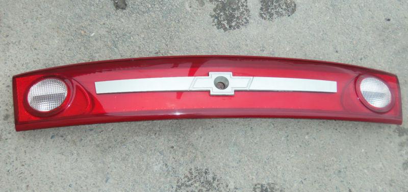 2003 chevy cavalier  taillight lid center tail light trunk rear back