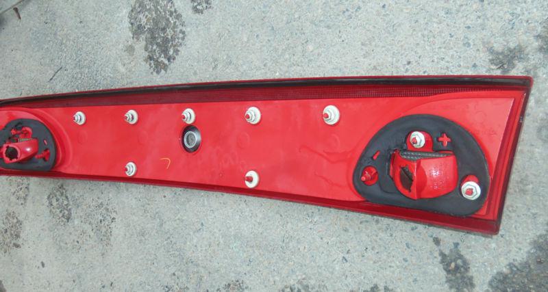 2003 Chevy CAVALIER Taillight Lid Center Tail Light Trunk Rear Back, US $59.99, image 4